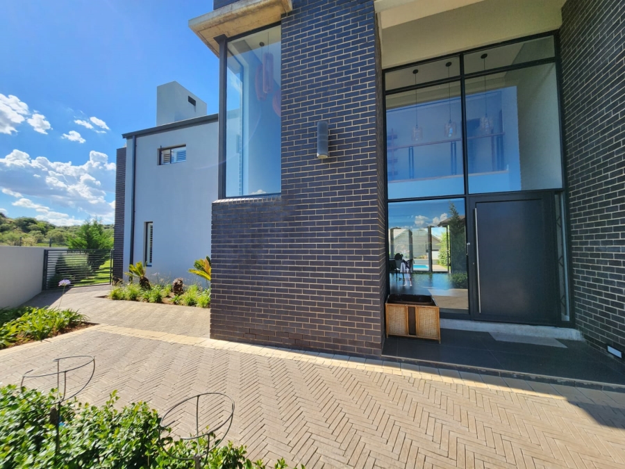 5 Bedroom Property for Sale in Somerton Estate Free State